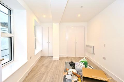 1 bedroom penthouse to rent, Commercial Way, Woking, Surrey, GU21