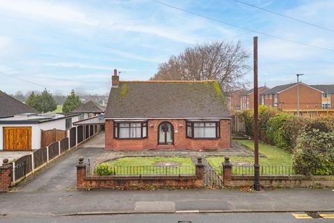 3 bedroom detached bungalow for sale, Stone Cross Lane North, Lowton, WA3