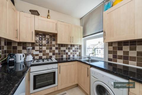 1 bedroom flat to rent, Oaklands Grove, Shepherds Bush, W12