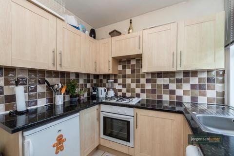 1 bedroom flat to rent, Oaklands Grove, Shepherds Bush, W12