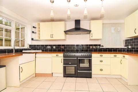 4 bedroom semi-detached house for sale, Vigo Lane, Hampshire GU46