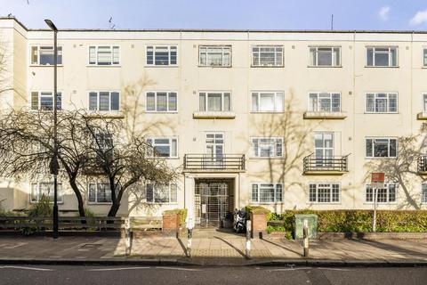 Flat 18, Hartington Court Lansdowne Way, London, SW8 2EB