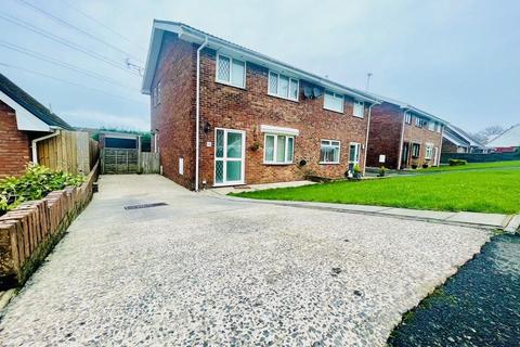 3 bedroom semi-detached house for sale, Llwyn Yr Eos, Llanelli