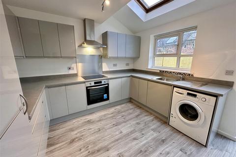 3 bedroom townhouse for sale, Alban Street, Salford