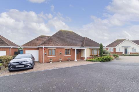 3 bedroom detached bungalow for sale, Merrivale Heights, Broadstairs, CT10