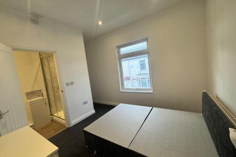 1 bedroom in a house share to rent, Room 3 Aske Road, Middlesbrough