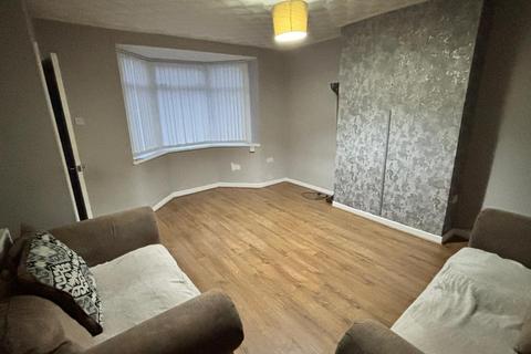 3 bedroom terraced house to rent, Scargreen Avenue, Liverpool, Merseyside, L11