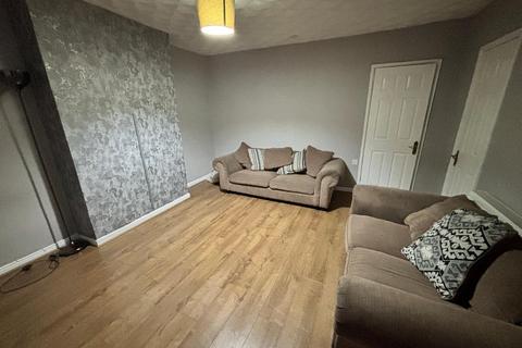 3 bedroom terraced house to rent, Scargreen Avenue, Liverpool, Merseyside, L11