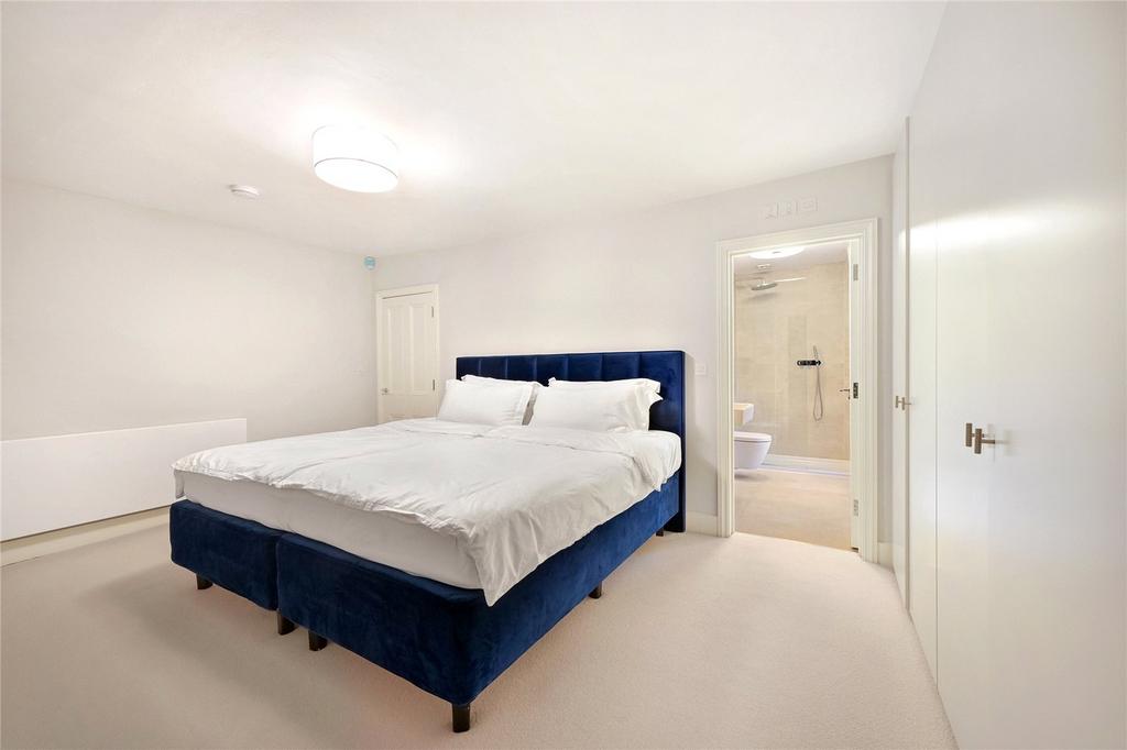 Apartment in London - View 3