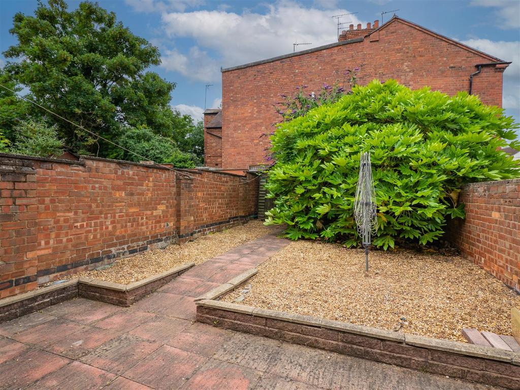 Garden 1.jpg