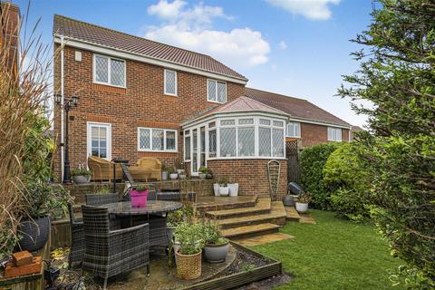 4 bedroom detached house for sale, Hill Top Way, Newhaven