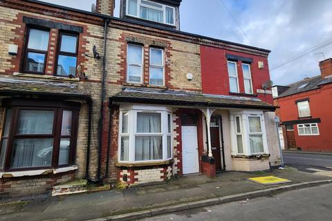 4 bedroom terraced house to rent, Stanley Terrace, Leeds, LS9 7AF