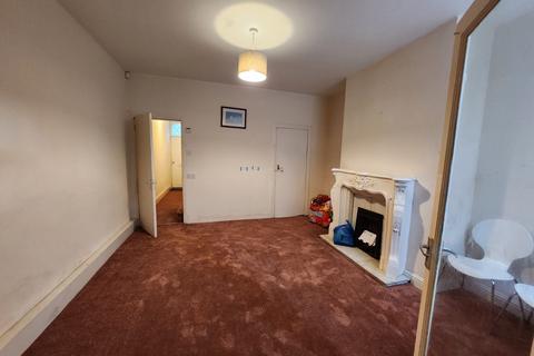 4 bedroom terraced house to rent, Stanley Terrace, Leeds, LS9 7AF