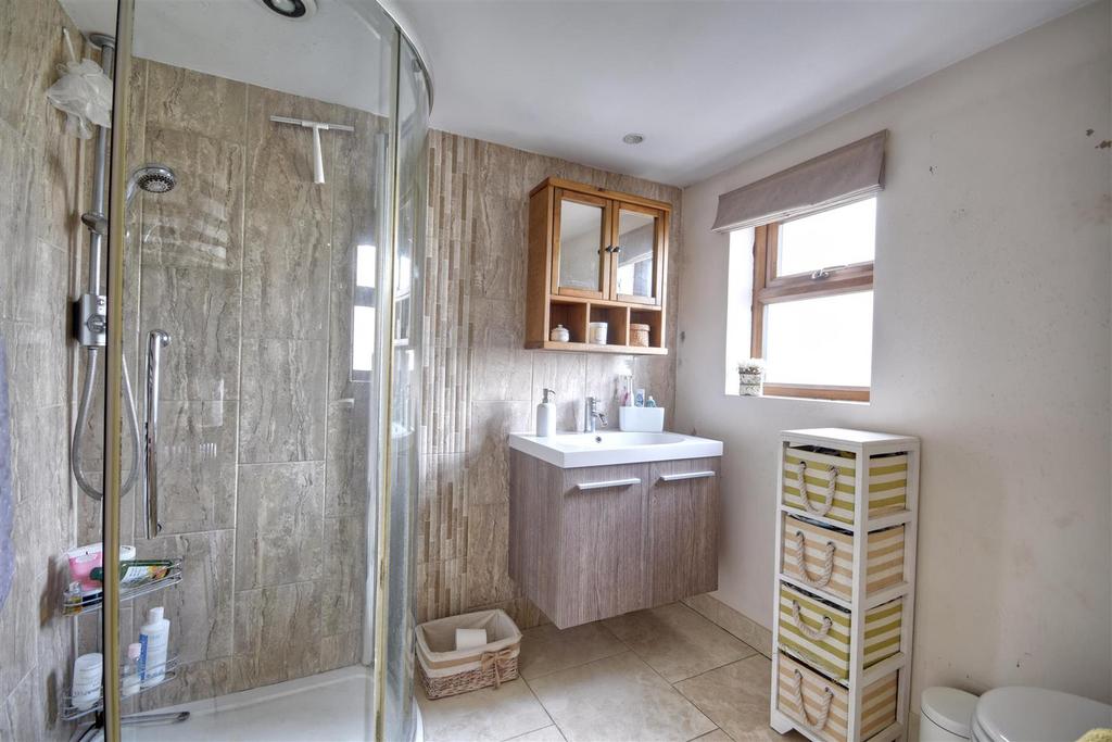 En-suite shower room