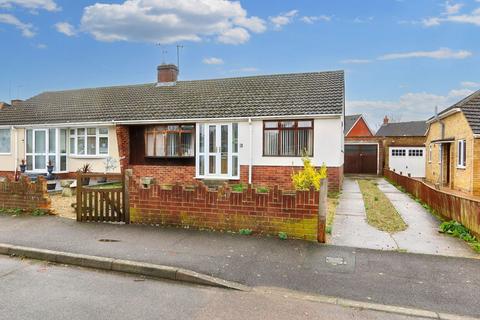 2 bedroom semi-detached bungalow for sale, St Annes Road, Banbury