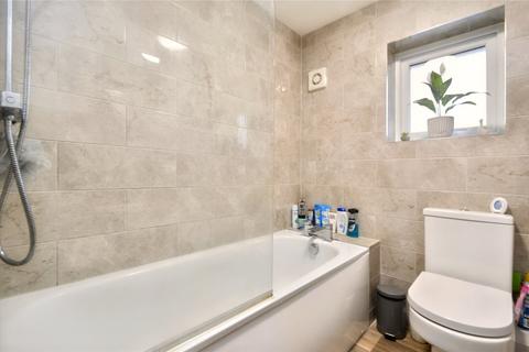 64 Barrymore Close, Langport, TA10 9TD