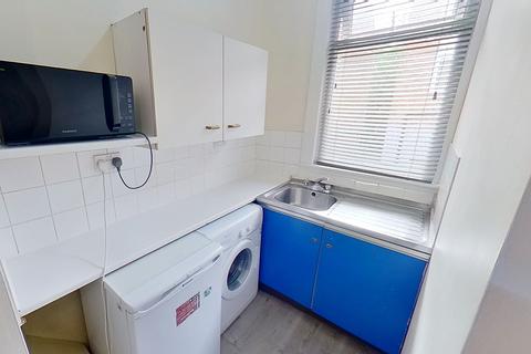 1 bedroom flat to rent, North Sherwood Street, Nottingham NG1