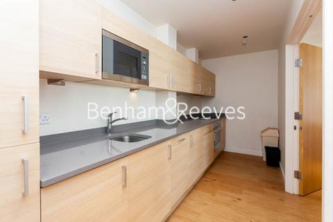 2 bedroom apartment to rent, Heritage Avenue,  Colindal NW9