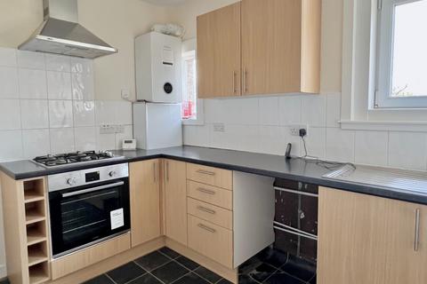 2 bedroom flat to rent, Crewe Road West, Crewe Toll, Edinburgh, EH5