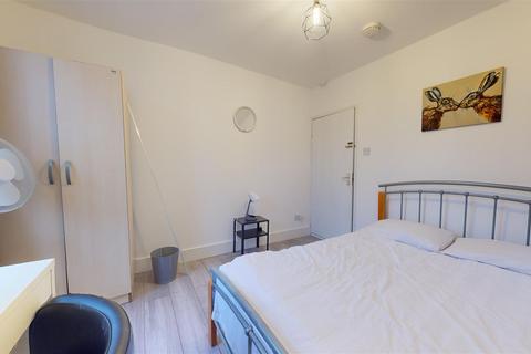 1 bedroom property to rent, High Road, Willesden Green NW10