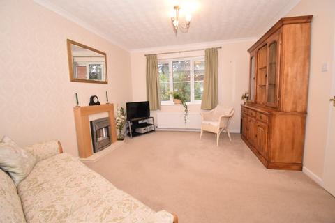 5 Conifer Mews, Exeter, EX2 7TE