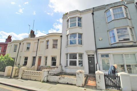 5 bedroom house to rent, Surrey Street, Brighton