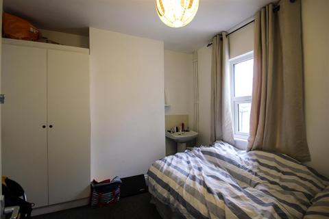 5 bedroom house to rent, Surrey Street, Brighton