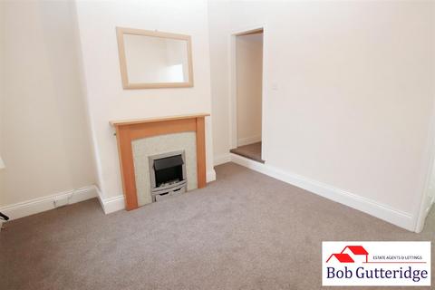 3 bedroom terraced house to rent, Brakespeare Street, Goldenhill, Stoke-On-Trent