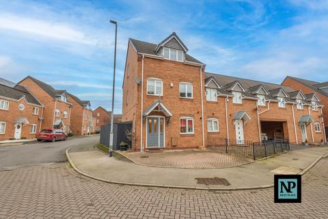 4 bedroom end of terrace house for sale, Valley Drive, Wilnecote, B77