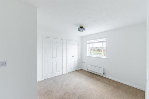 2 bedroom flat to rent, Nursery Gardens, Fenham