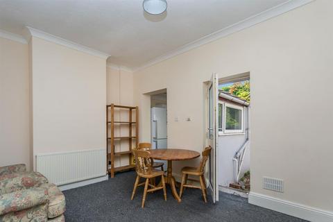 4 bedroom terraced house to rent, Hollingdean Road, Brighton