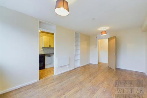 2 bedroom flat for sale, Mount Pleasant Road, Hastings