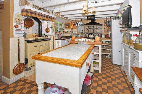 Ivy House Town Head, Foxt, Stoke-on-trent, ST10 2HW