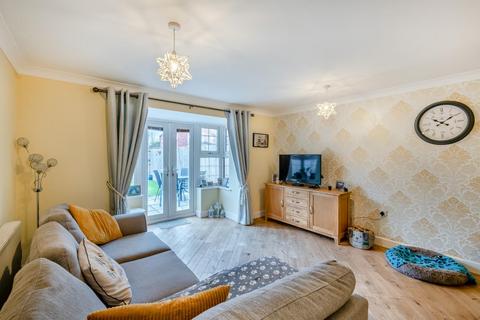 46 Armstrong Way, Rawcliffe, York, YO30 5NG