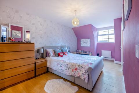 46 Armstrong Way, Rawcliffe, York, YO30 5NG