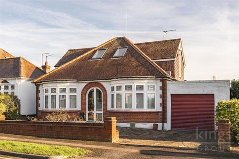 3 bedroom detached bungalow for sale, The Meadway, Cuffley, Potters Bar