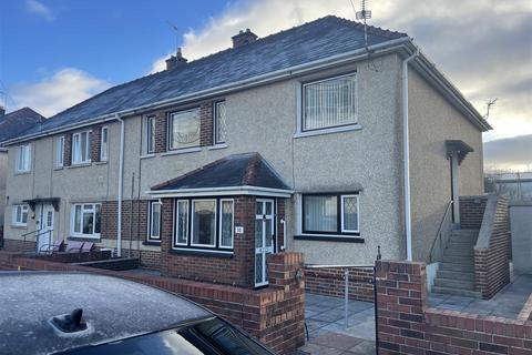 2 bedroom flat to rent, Heol Wallasey, Ammanford SA18