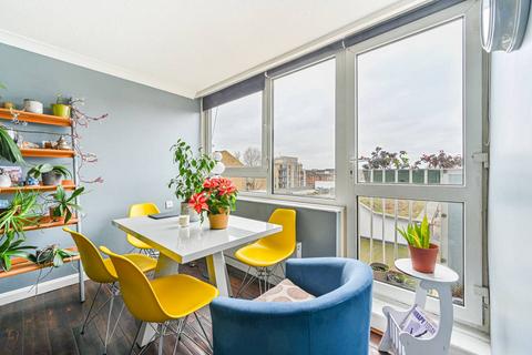 1 bedroom flat for sale, Cator Street, Peckham, London, SE15