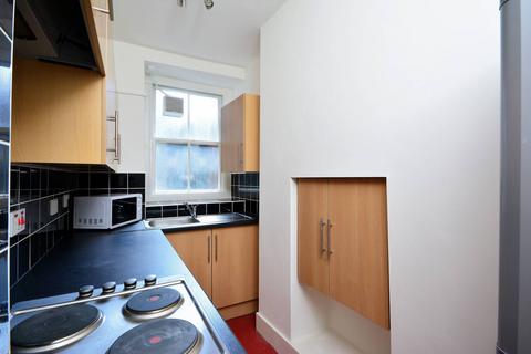 1 bedroom flat to rent, Addison Bridge Place, Olympia, London, W14