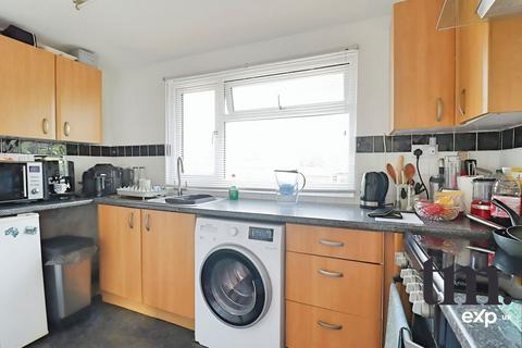 2 bedroom end of terrace house for sale, Rifle Hill, Braintree CM7