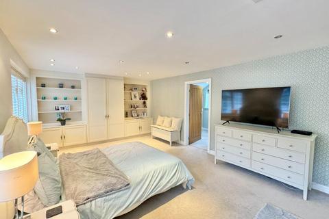 5 bedroom detached house for sale, Beaufort Chase, Wilmslow