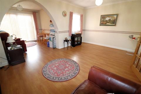 2 bedroom bungalow for sale, Downbank Avenue, Bexleyheath, DA7