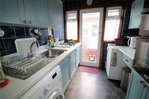 2 bedroom bungalow for sale, Downbank Avenue, Bexleyheath, DA7