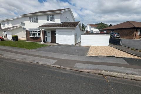 4 bedroom detached house for sale, Llwyn Y Bryn, Ammanford, SA18 2ES