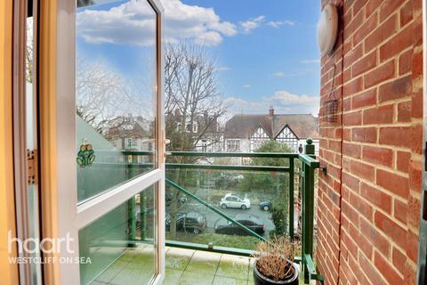 1 bedroom retirement property for sale, Hamlet Court Road, Westcliff-On-Sea