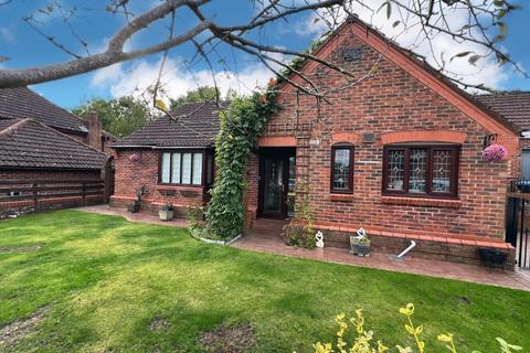 3 bedroom detached bungalow to rent, Colwell Court, Newton Aycliffe