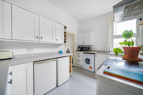 2 bedroom flat for sale, Laburnum Grove, Portsmouth PO2