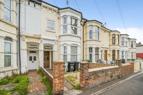 2 bedroom flat for sale, Laburnum Grove, Portsmouth PO2