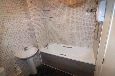 2 bedroom flat to rent, Ashurst Close, London