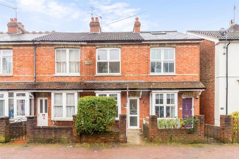 2 bedroom terraced house to rent, Silverdale Road, Tunbridge Wells